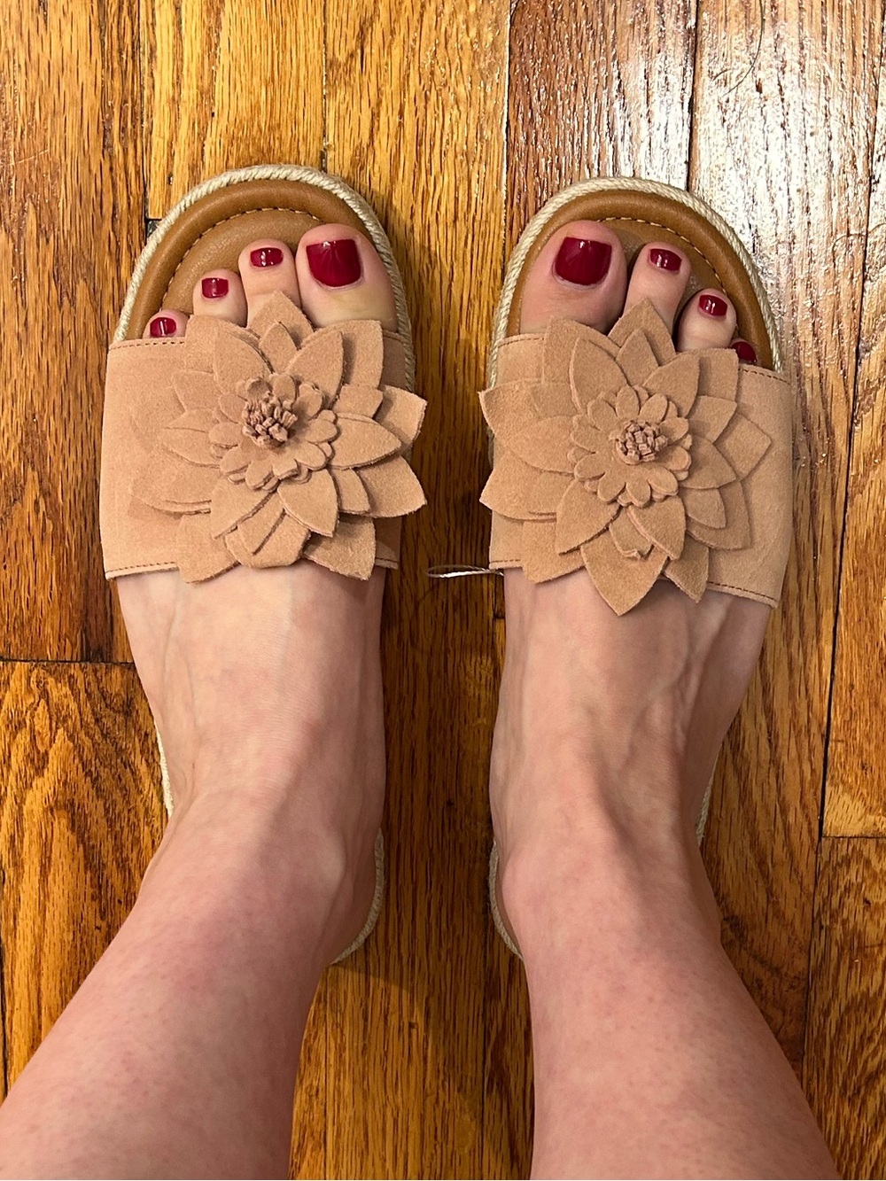 NIB🍀 Lucky Brand Pinita Suede Leather Flower Slide Sandals in Bellini - Picture 9 of 14